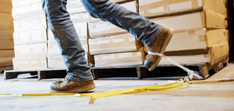 man falling at work and now eligible for Missouri workers’ compensation